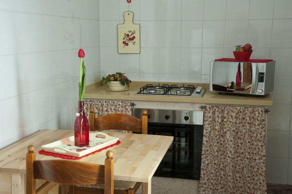 לינה וארוחת בוקר מנדוריה Mamma Lucia מראה חיצוני תמונה